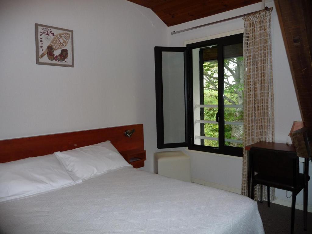 Hotel L'Amoulat Gourette Habitación foto